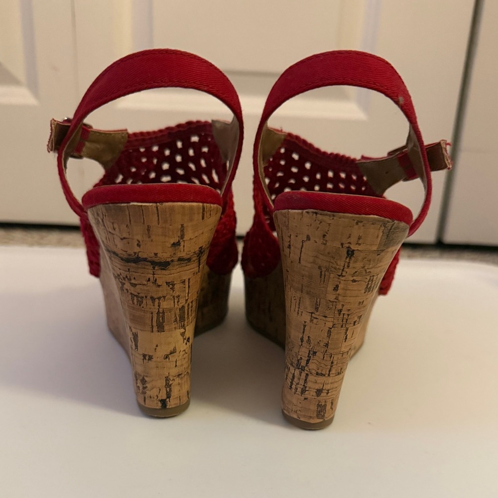 Kohl's Sonoma Red Woven Wedges - Picture 3 of 8
